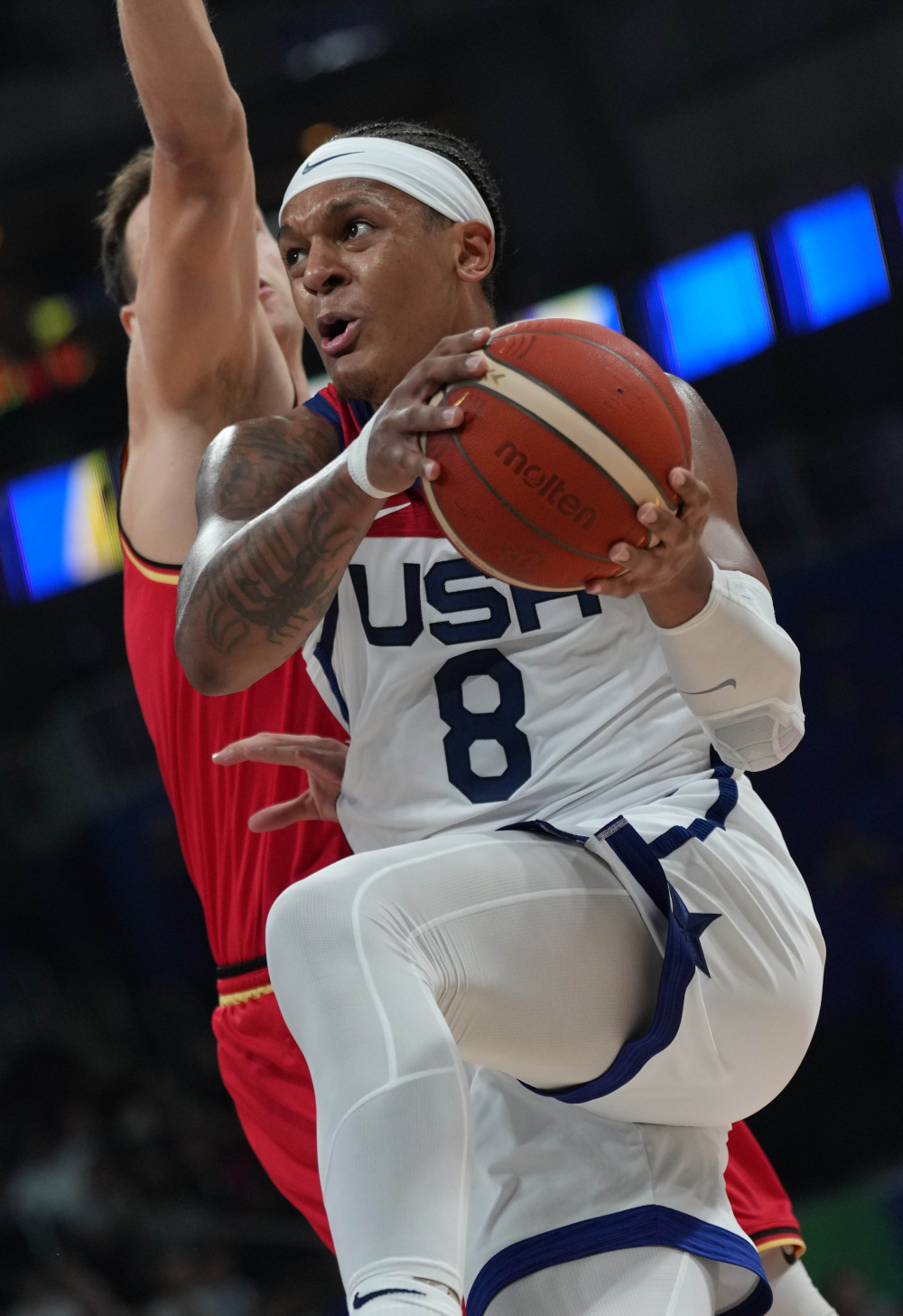 开云体育APP下载-德国队鏖战泰国队，黄鸭组合统治全场