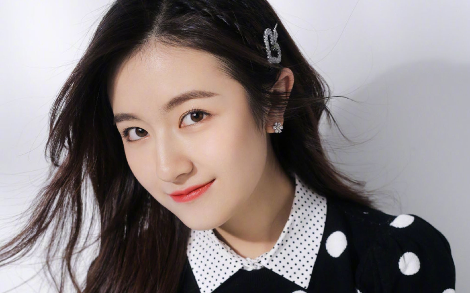 开云官网-巴雷拉，那不勒斯的飓风眼，荷兰鏖战牙买加，一场没有硝烟的意志之战