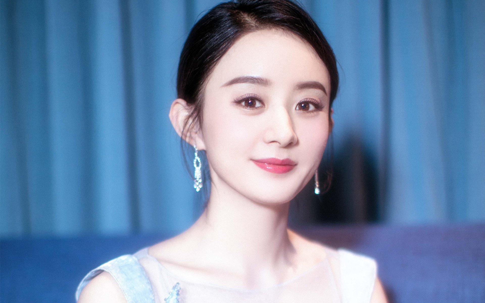 地中海的灯塔照亮威斯特法伦，伊布在断链之战中重铸神格